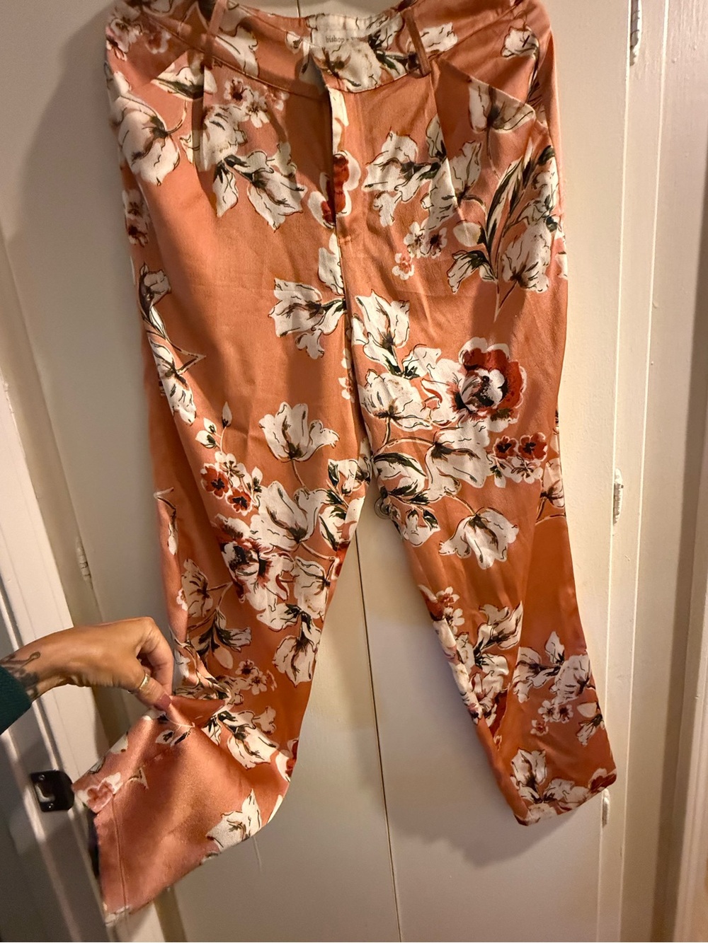 Bishop + Young Satin Floral Taper Pants NWOT S
